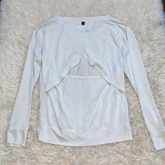 Under Armour  Athletic Long-sleeve Top - Picture 3 of 3